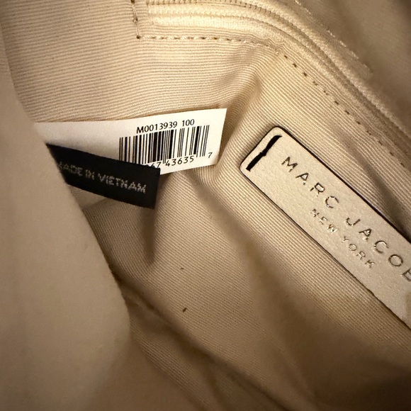 Marc Jacobs Cream Crossbody Bag - Picture 4 of 12